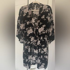 OS Floral Kimono